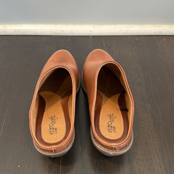 Euro soft by Sofft cognac backless bootie. Size 8 - Picture 5 of 9